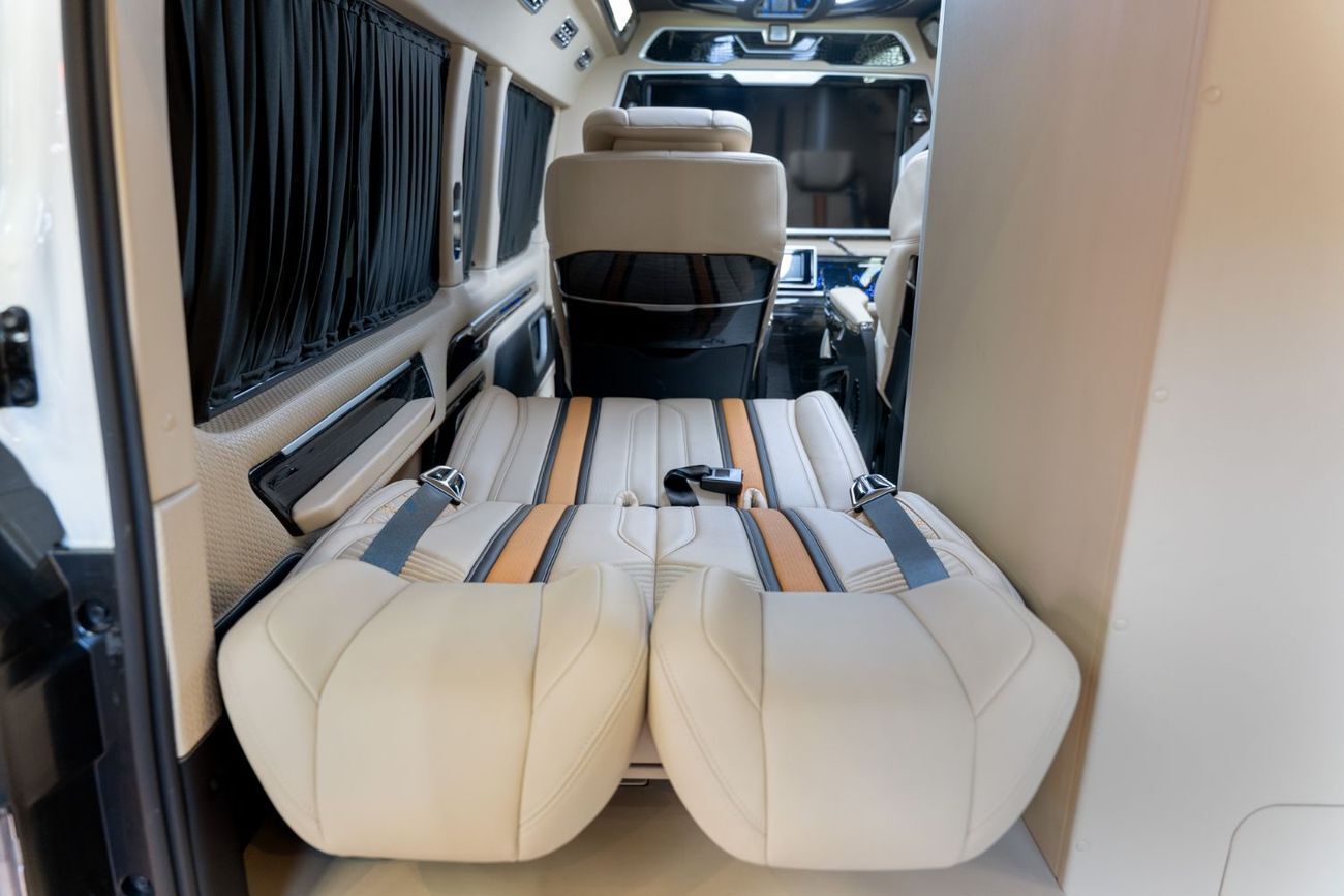 Toyota Hiace GL 3.5L V6 front view Dubai