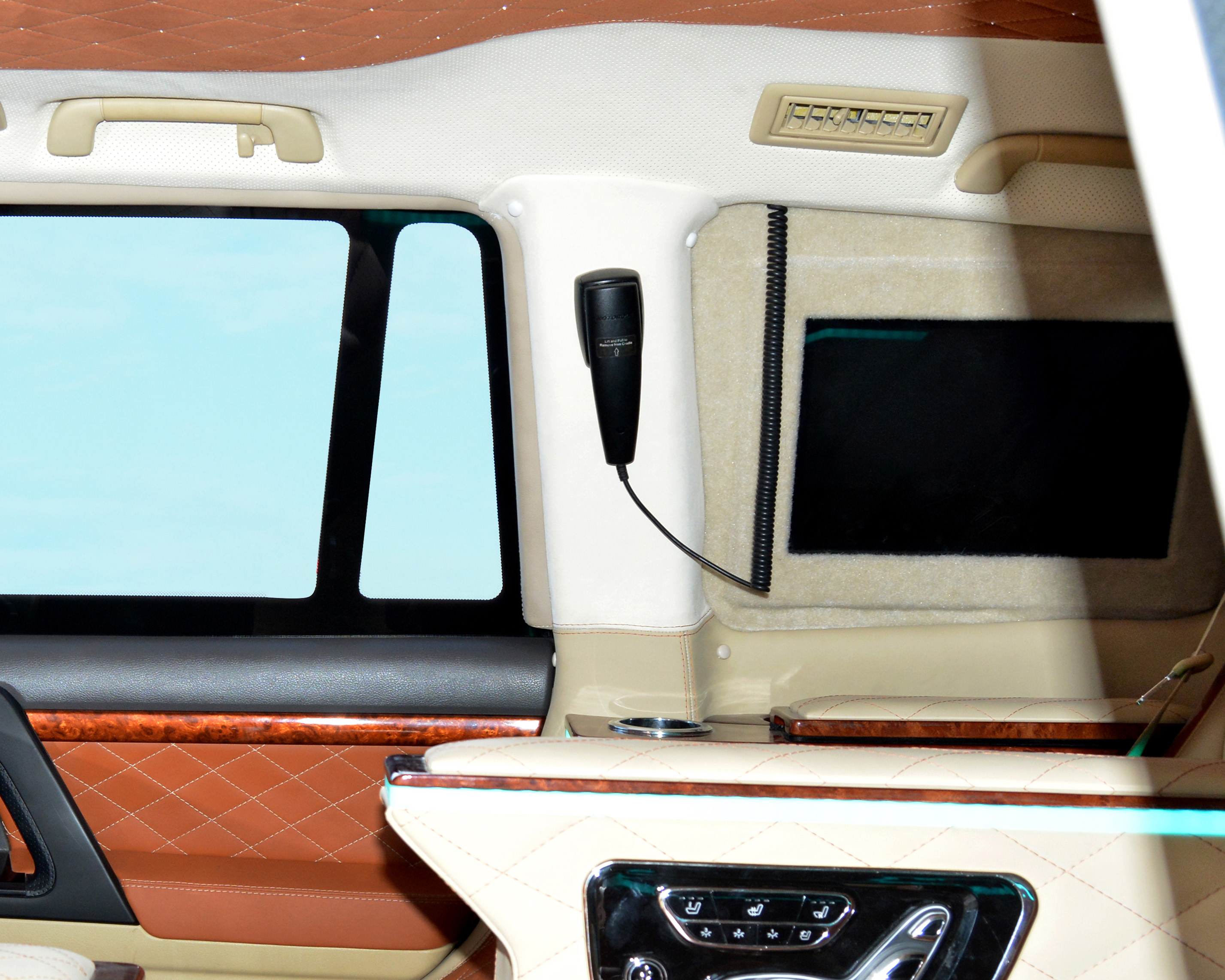 IVIP-01- Luxury VIP Intercom With Wire 
